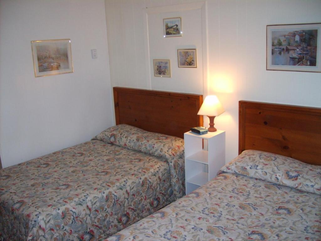 Capricorn Motel Royale 1000 Islands Lansdowne Bilik gambar