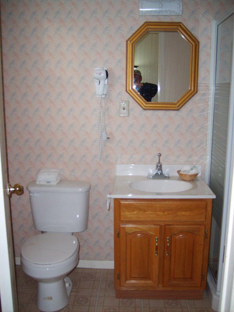 Capricorn Motel Royale 1000 Islands Lansdowne Luaran gambar