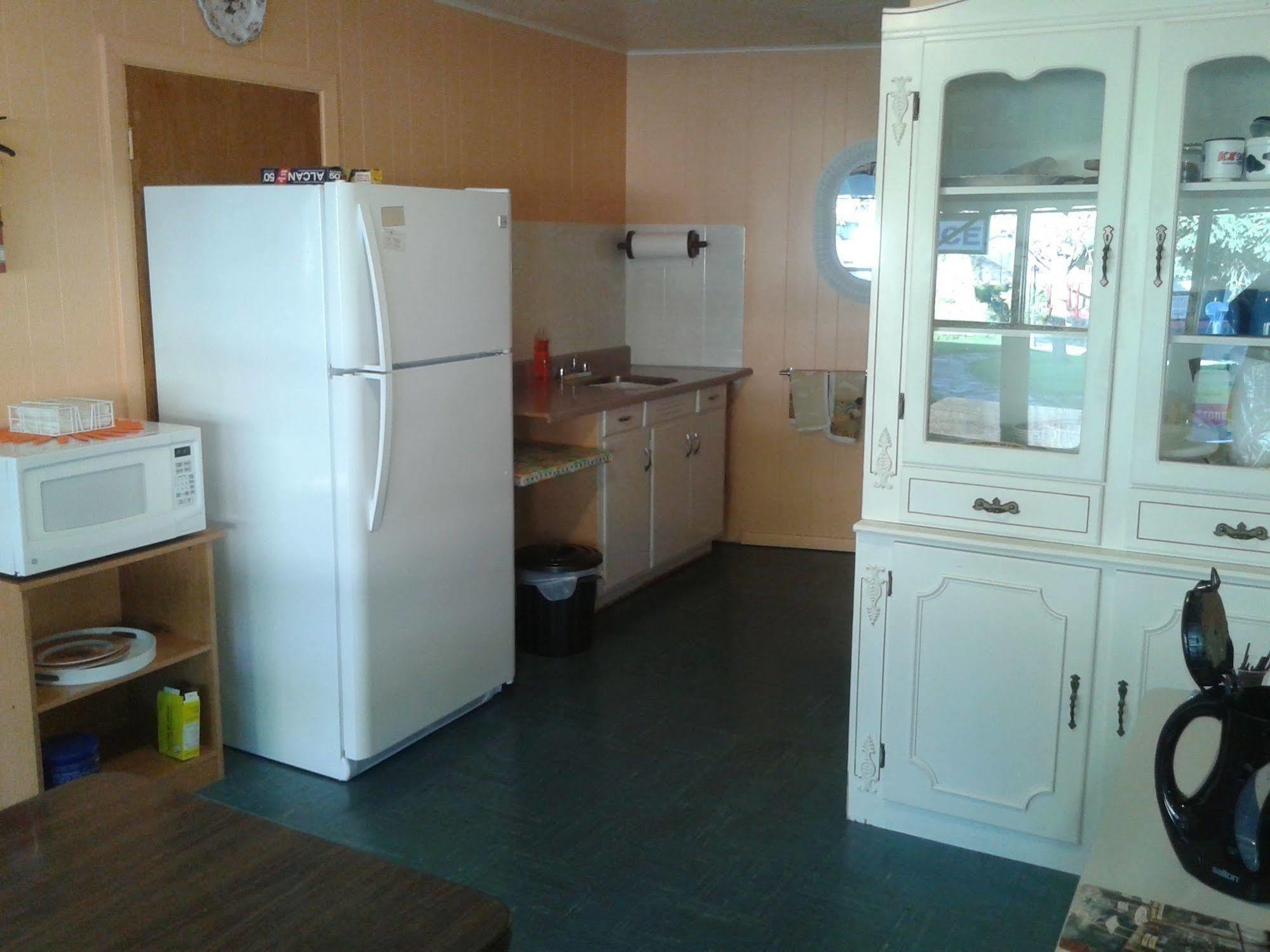 Capricorn Motel Royale 1000 Islands Lansdowne Luaran gambar