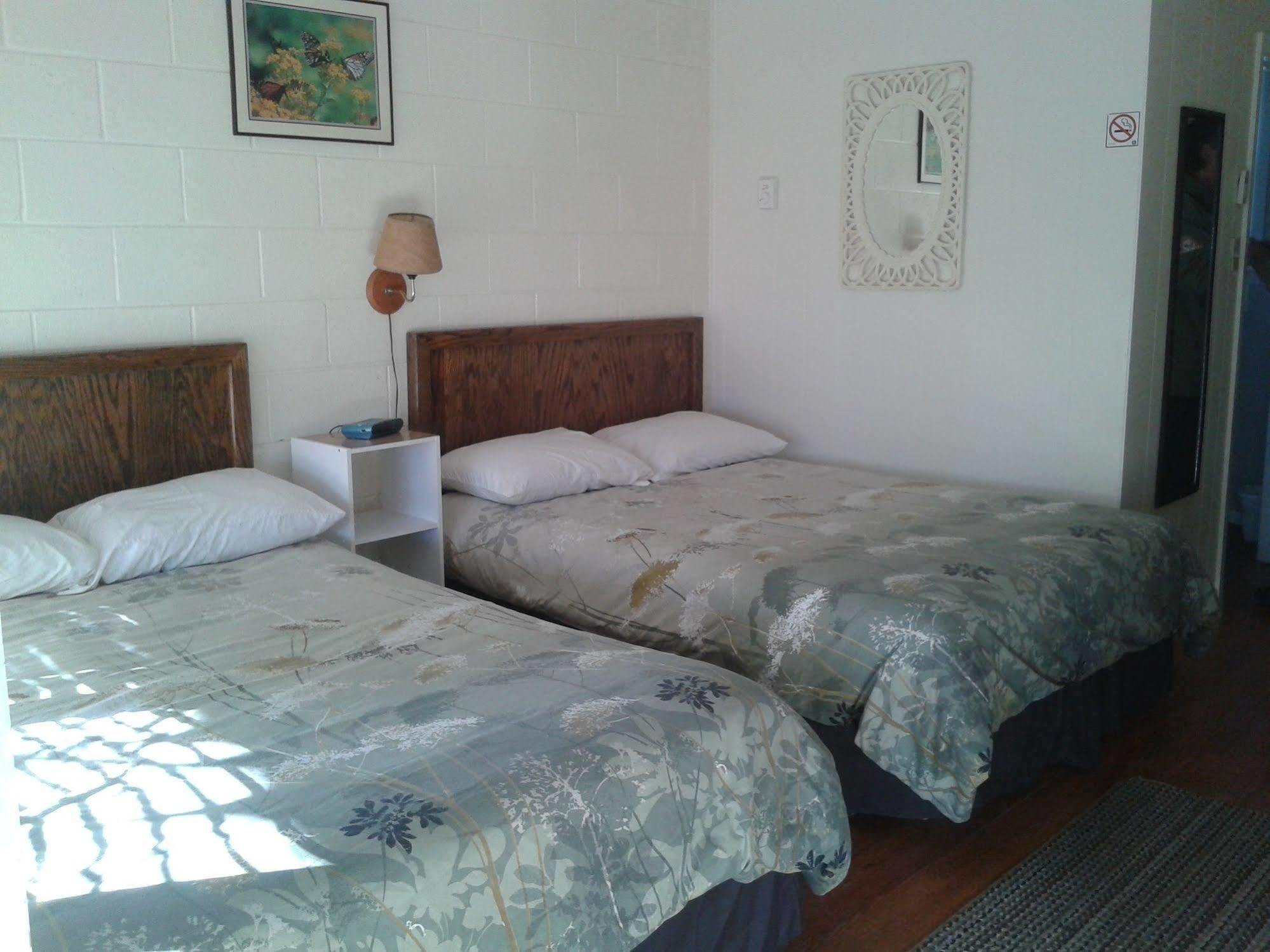 Capricorn Motel Royale 1000 Islands Lansdowne Luaran gambar