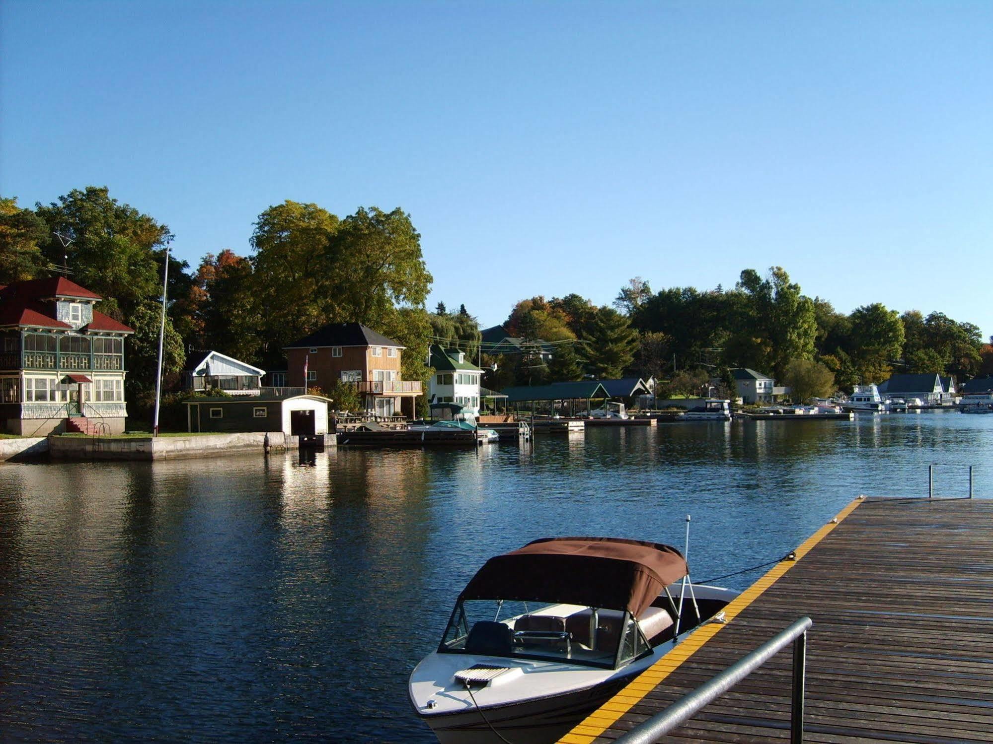 Capricorn Motel Royale 1000 Islands Lansdowne Luaran gambar