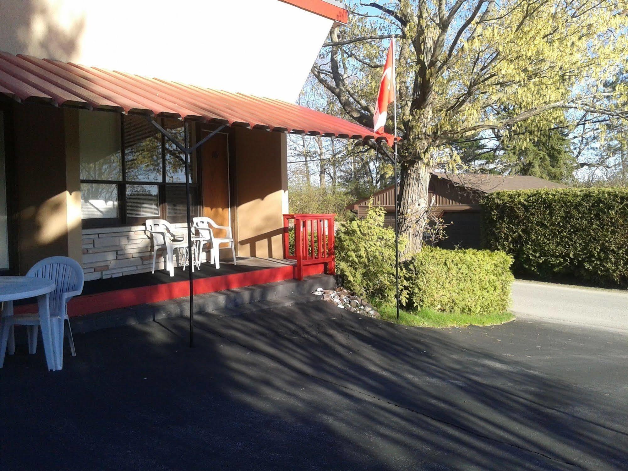 Capricorn Motel Royale 1000 Islands Lansdowne Luaran gambar